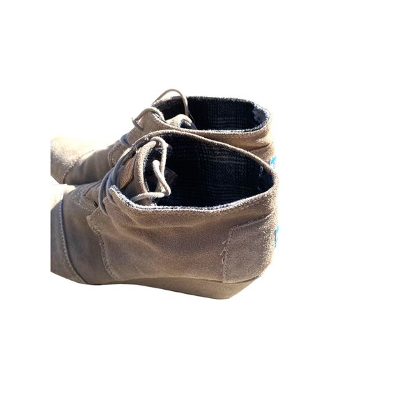 Toms Womens Suede Ankle Boots Size 8.5 W Tan - Picture 4 of 5